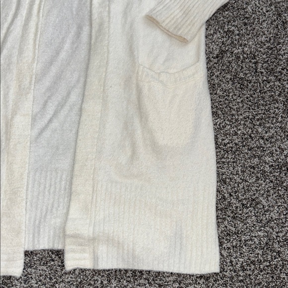 Barefoot Dreams CozyChic Ultra Lite Hooded Seashore Cardigan in Cream - Picture 3 of 5